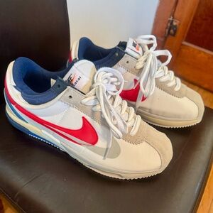 Men’s sneakers Size 9.5